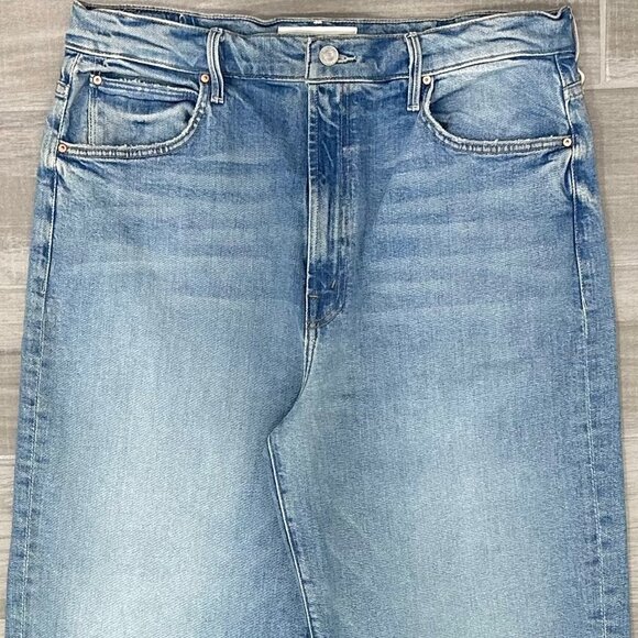 Mother The Spitfire Sneak Straight Leg Jeans in I Confess Light Wash Size 31 - Picture 6 of 16